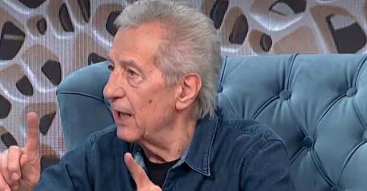 MIROSLAV ILIĆ PODIGAO OBE NOGE U PROGRAMU UŽIVO! Krenuo da izvodi akrobatiku i pokazuje vežbe usred emisije! (FOTO)