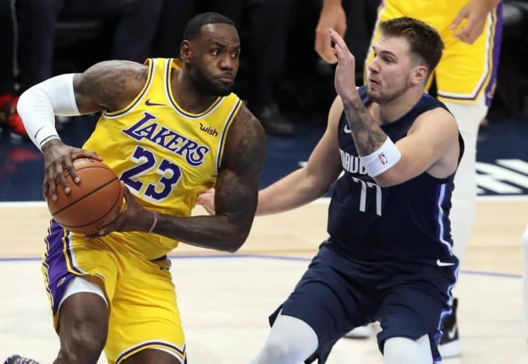 LEBRON GRMI I PSUJE  – “VI STE LAŽOVI” Dončićev trejd izazvao pravi zemljotres: NBA zvezde zgranute: Durent bljuje vatru, Novicki u šoku…