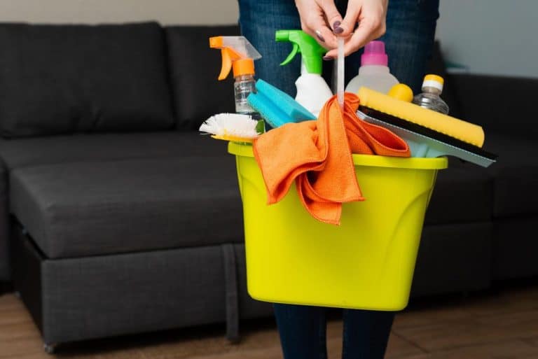NE TREBA VAM MNOGO STVARI ZA ČIŠĆENJE: Jedan predmet menja većinu i olakšava spremanje!