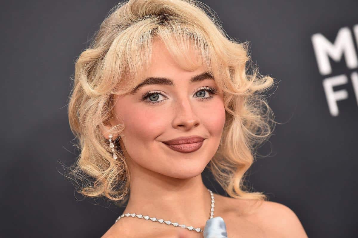 Sabrina na dodeli Gremi nagrada kao prosečan Srbin: Izvadila pljosku, pa je snimile kamere, sad svi bruje o njoj!