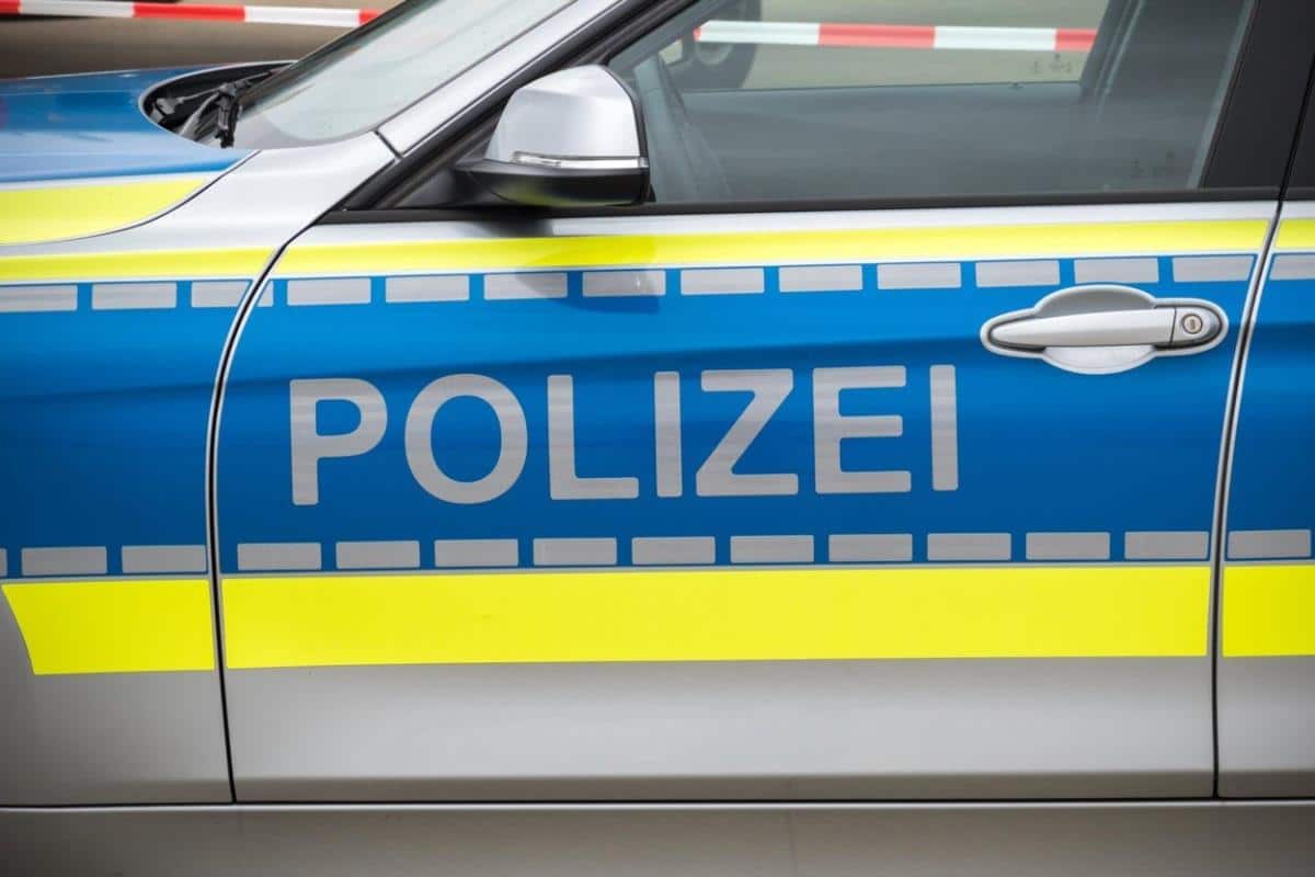 BOSANAC POVREDIO NEMAČKU POLICAJKU: Pokazala mu da zaustavi automobil, on je udario i nastavio da lupa okolna vozila