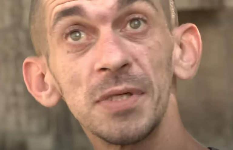 U TUZLI MONSTRUOZNO UBIJEN BESKUĆNIK: Uhapšen vlasnik stana gde je pronađeno telo i nekoliko mačeta! Životna priča žrtve posebno je potresna (VIDEO)