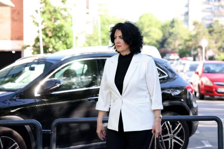 OVO JE BIVŠA GRADONAČELNICA NIŠA DRAGANA SOTIROVSKI KOJA JE POD ISTRAGOM! Radila kao urednica na RTS-u, proneverila milione evra, ima kuću u Grčkoj