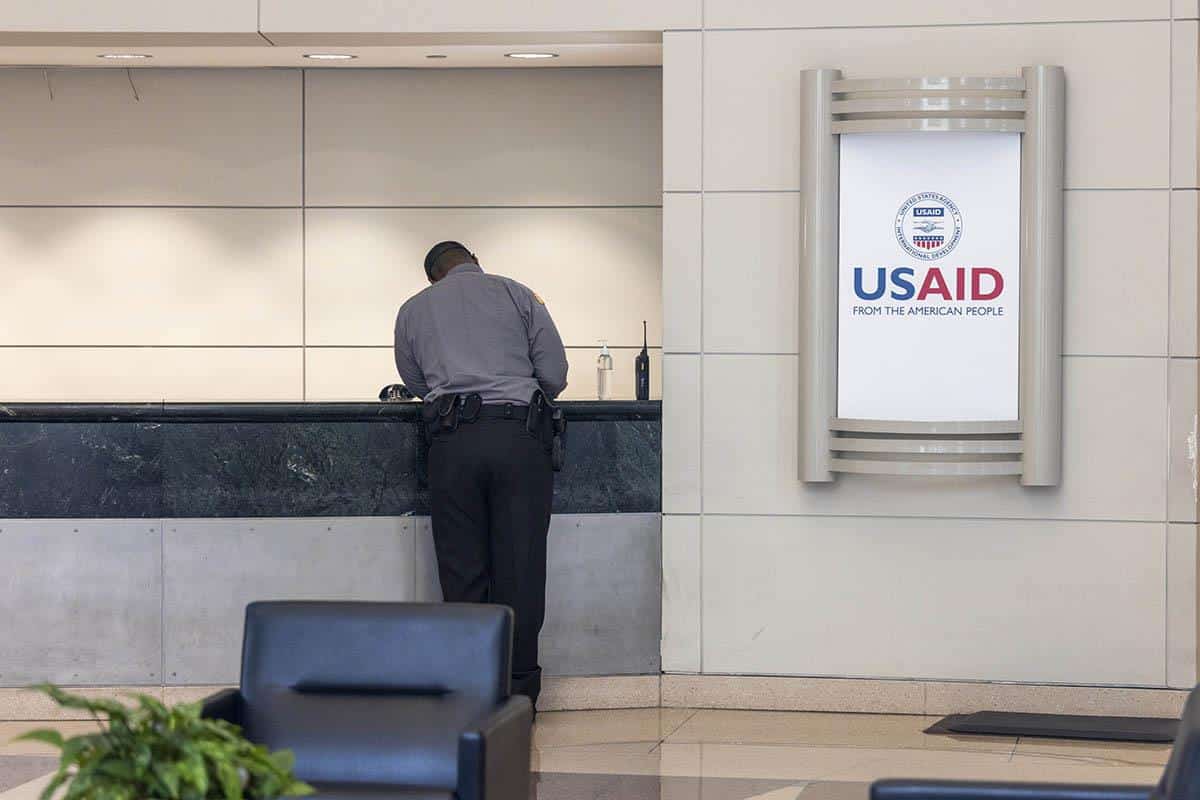 CRTA DOBIJALA MILIONE OD USAID! Evo kako Trampova odluka da suspenduje stranu pomoć utiče na NVO u Srbiji