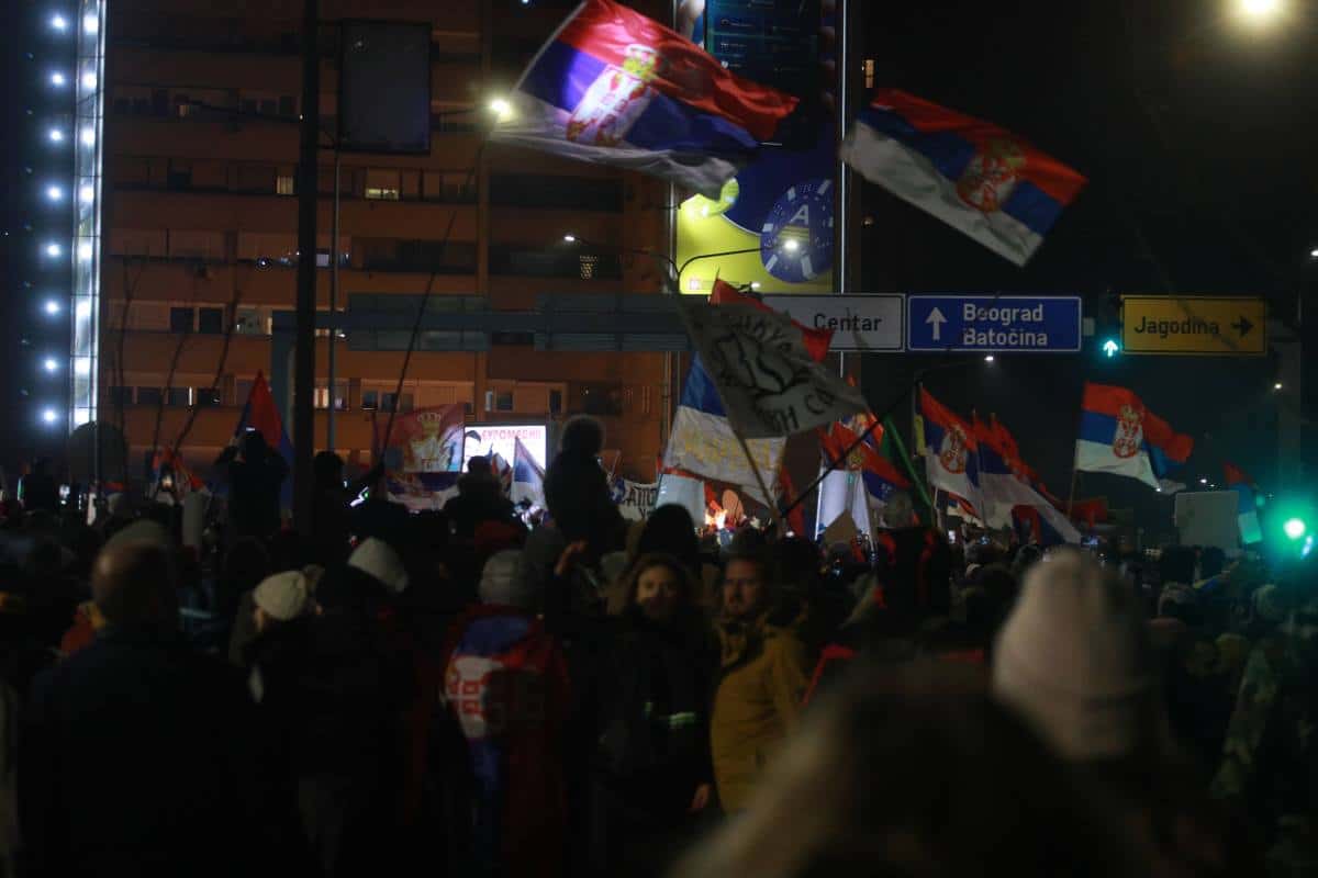 ZAVRŠEN PROTEST STUDENATA U BLOKADI U KRAGUJEVCU: 15 sati blokirali Lepenički bulevar