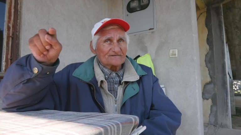 REKLI MU DA IMA JOŠ 3 MESECA ŽIVOTA, ORGANIZOVAO SAHRANU – A ONDA MEDICINSKO ČUDO! Dragiša je pravi fenomen: “Ispred crkve meni glas poče da se menja…”