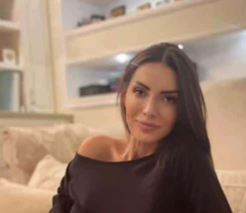 SKINULA SE VODITELJKA RTS-A! Kada je pokazala obline mušarcima nije bilo dobro, pogledajte ove vrele FOTKE