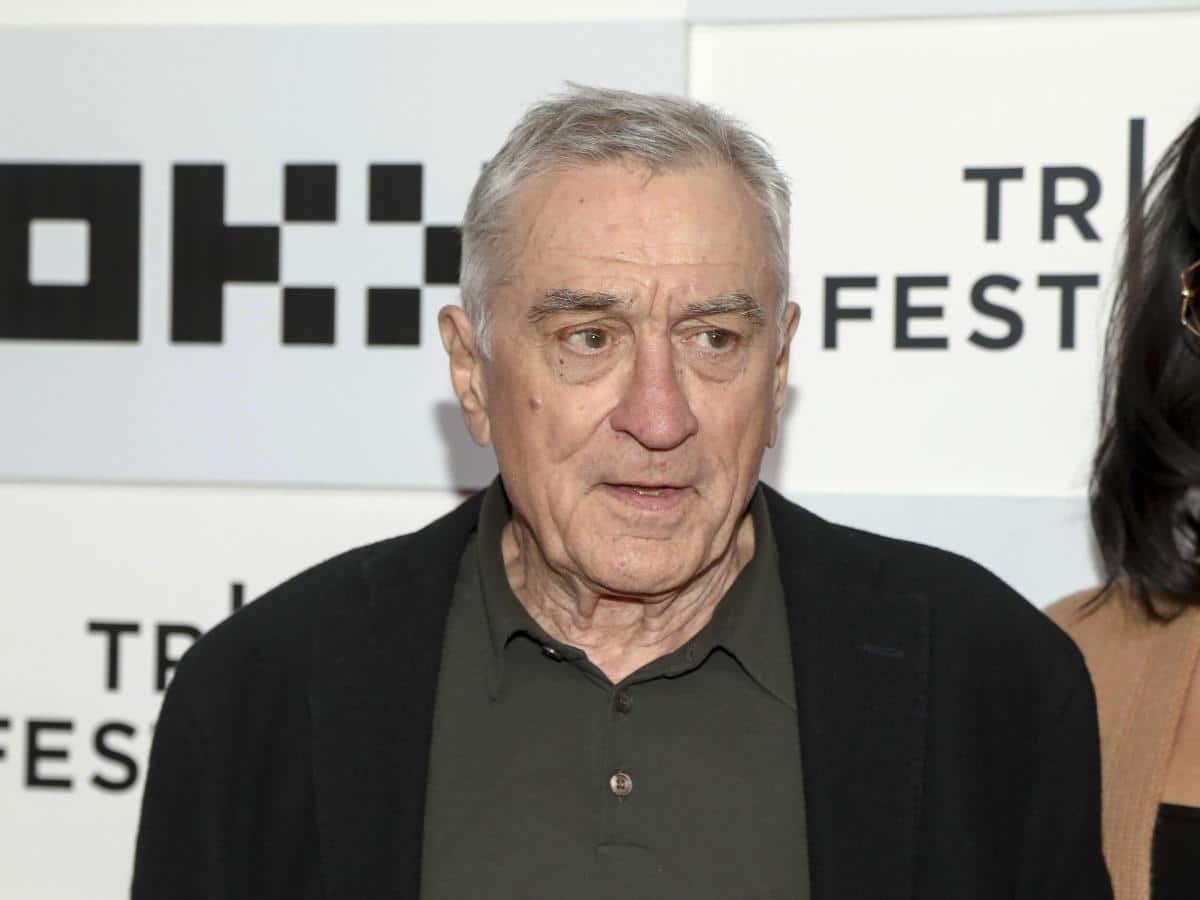 Sin glumačke legende ima rozu kosu i šeta u visokim štiklama: De Niro pogledom seče kao sabljom svakog ko pomisli nešto loše
