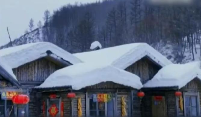 Slike snežnog sela u Kini oduševile svet: Priča koja se krije iza kulisa šokirala je posetioce “Vređaju mi inteligenciju”