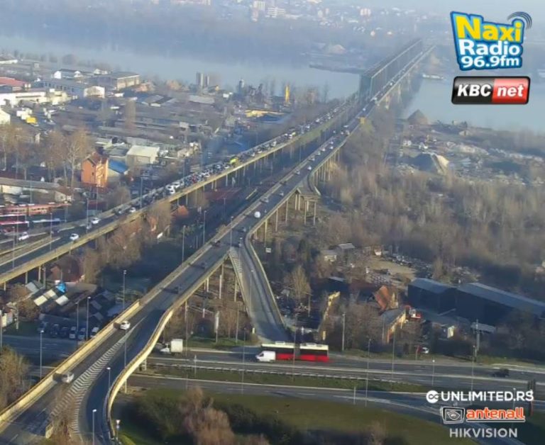 KOLONA VOZILA NA PANČEVCU, KRKLJANAC I NA GAZELI: U ovim delovima Beograda najveće gužve (foto)