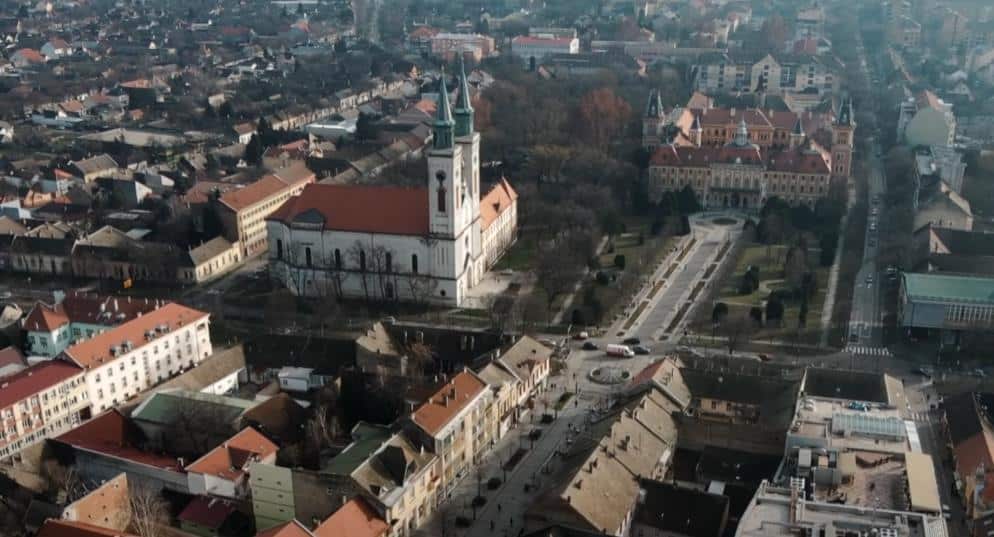 BIBLIOTEKA U SOMBORU PRIPREMA IZNENAĐENJE ZA SUGRAĐANKE:  Poklon za one koje dođu 7. i 8. marta