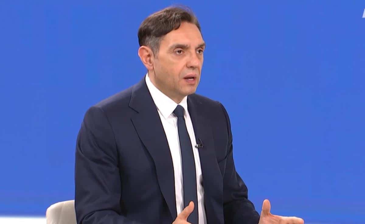 VULIN O DIVLJANJU RULE ISPRED KUĆE POSLANIKA POKRETA SOCIJALISTA: Ovim povodom niko se nije oglasio, ni EU, ni političke partije!