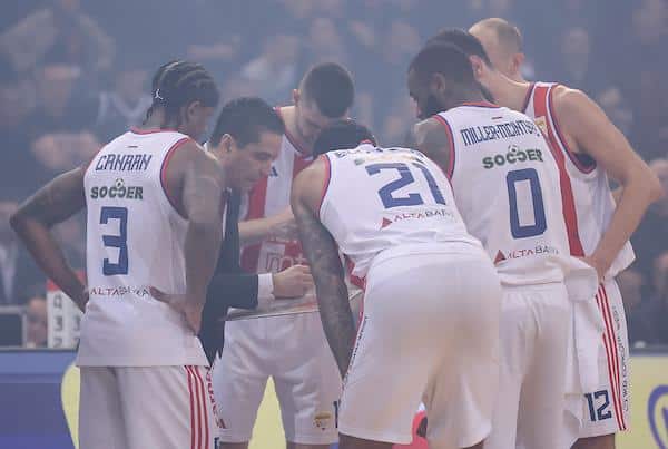 CRVENO-BELI IGRAJU RANIJE U PIREJU: Promenjen termin utakmice Olimpijakos – Zvezda