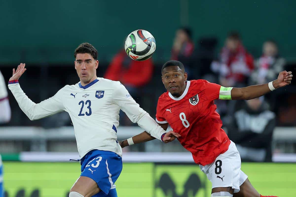 DA LI JE SRBIJA OŠTEĆENA ZA PENAL!? Pogledajte duel Alabe i Vlahovića! Arbitar je ostao nem!