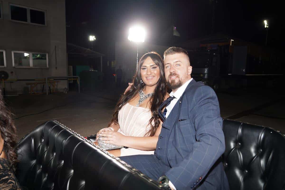 SESTRA ANE NIKOLIĆ POKAZALA SVE IZ KORDINOG TELEFONA! Upalila ga i ušla u dopisivanje sa bivšom rijaliti učesicom, pa sve usnimilas i objavila! (FOTO)
