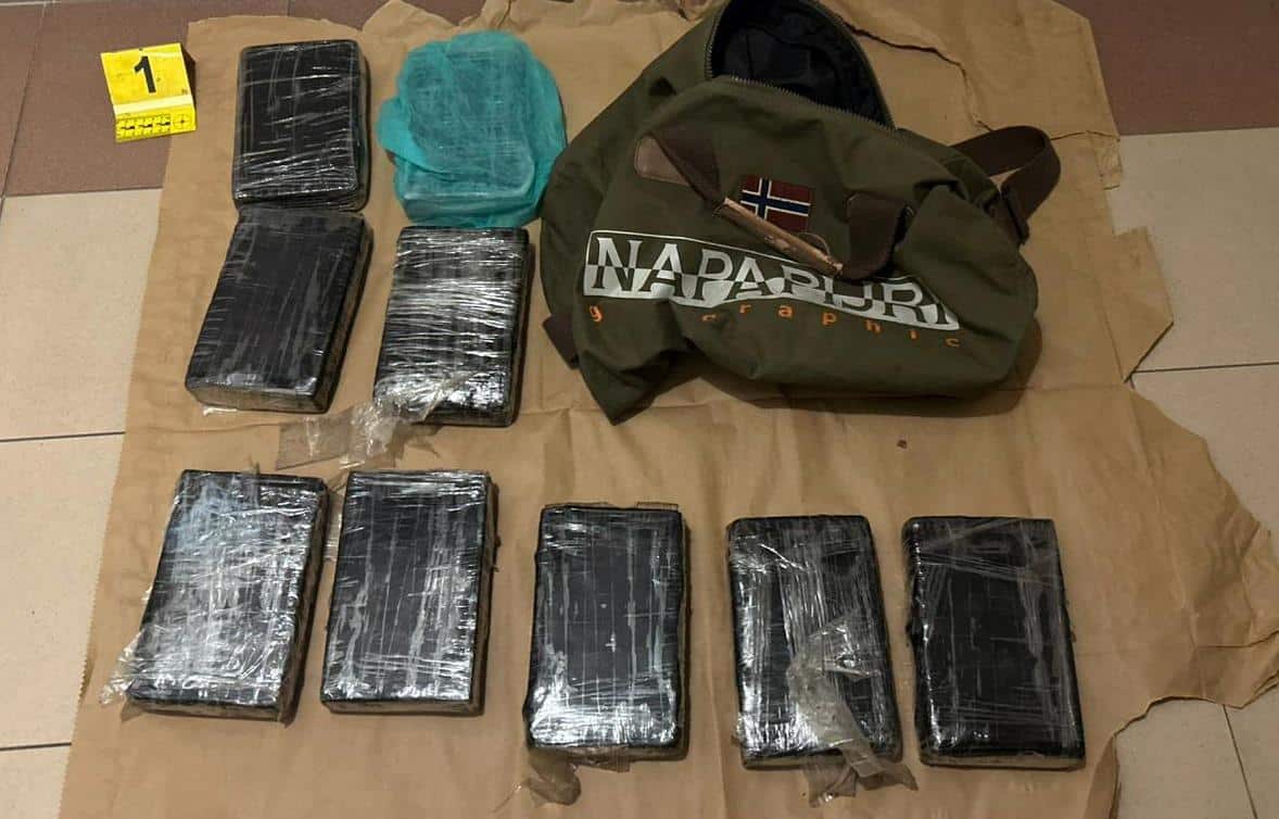 PODIGNUTA OPTUŽNICA PROTIV TRGOVACA KOKAINA IZ BEOGRADA: Trojici nađeno blizu 15 kg droge, evo šta im se stavlja na teret!