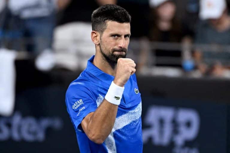 NOVAK ĐOKOVIĆ STIGAO U INDIJAN VELS! Kamere ga “ulovile” – evo šta je radio Srbin, nije želeo da gubi vreme, već pravac na bajs!