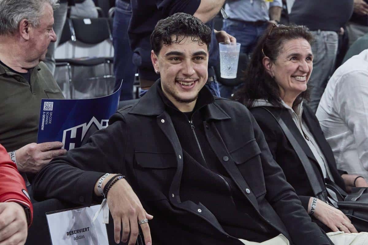 ODJAVIO SRBIJU, NAVIJA ZA ZVEZDU, A SADA GLEDA PARTIZAN: Na utakmici u Minhenu poznati fudbaler srpskog porekla