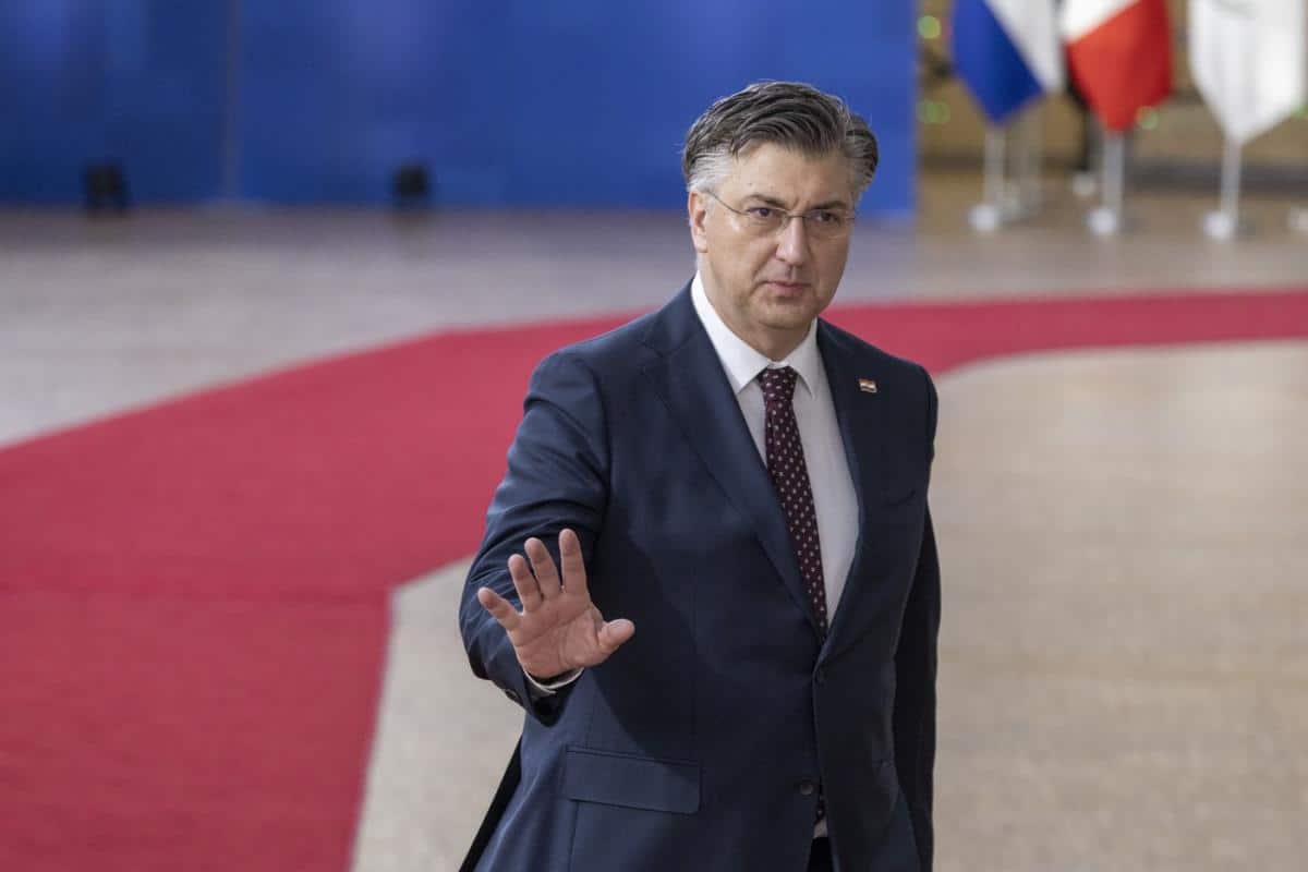 VLADA HRVATSKE DONELA ODLUKU: Umanjićemo plate onima koji budu štrajkovali