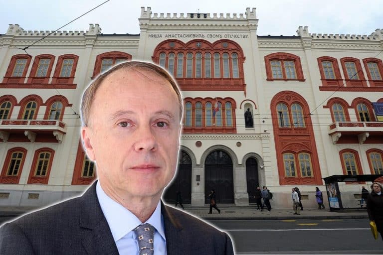ŠOLAKOV REKTOR ZABRANIO EKIPI TV KURIR ULAZAK NA KONFERENCIJU ZA MEDIJE: Đokić na svoje obraćanje pozvao samo 6 podobnih novinarskih redakcija!