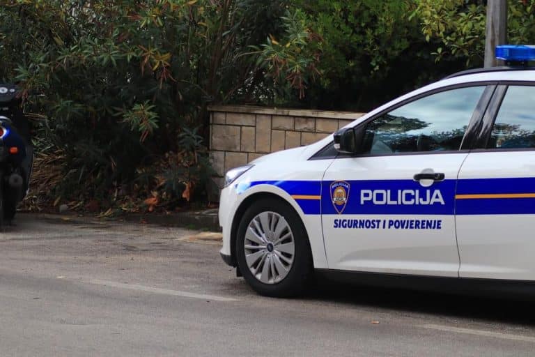DILER ORGANIZOVAO KRAĐU SOPSTVENE DROGE Bizaran slučaj u Hrvatskoj: “Rat nije bio uzaludan, kupićemo sve”