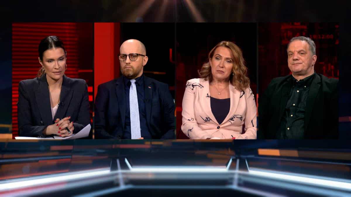 “OBEZBEĐENJE VIDELO JAJA U TORBI MARINIKE TEPIĆ, ONA REKLA DA JE SKUVALA I PONELA DA JEDE?!” Poslanica otkrila šok detalje današnjeg haosa u Skupštini Srbije