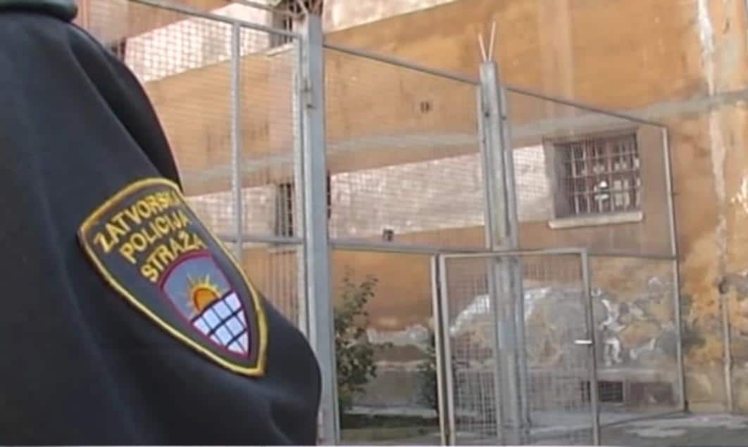 STRAŠNA TUČA U ZATVORU: Jedan zatvorenik teško je povređen, završio je u bolnici!