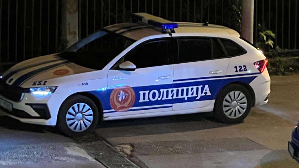 MUŠKARAC PRETIO POLICIJI U NIKŠIĆU: Verbalno ih napao, odmah priveden i saslušan