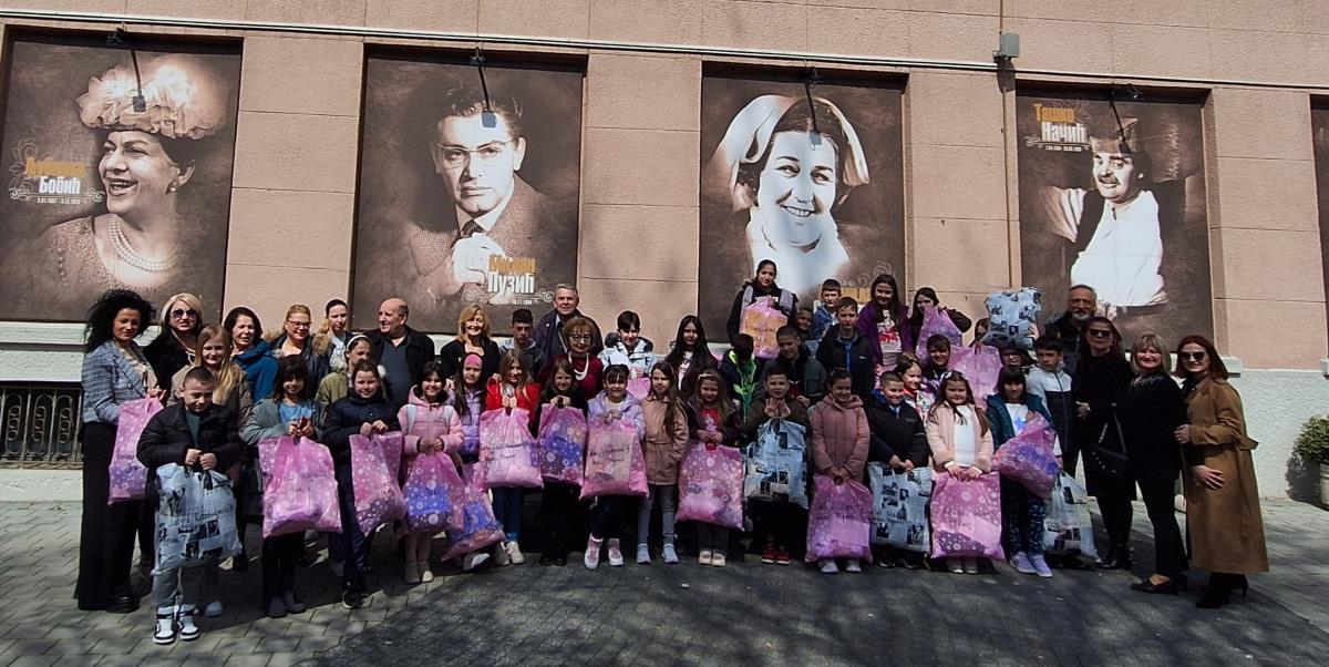 BAKSUZI, UGURSUZI I NAMĆORI DARIVALI 110 ĐAKA Humano društvo “Dobra narav” iz Kruševca u tradicionalnoj humanitarnoj akciji