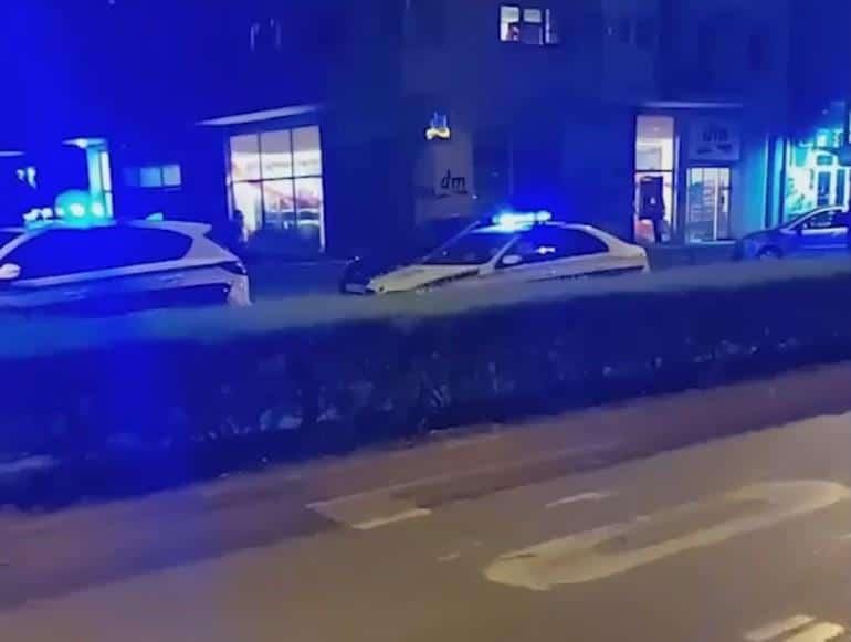 TEŠKA SAOBRAĆAJNA NESREĆA NA IZLAZU IZ TEMERINA Direktno se sudarila dva automobila: Ima povređenih (FOTO)