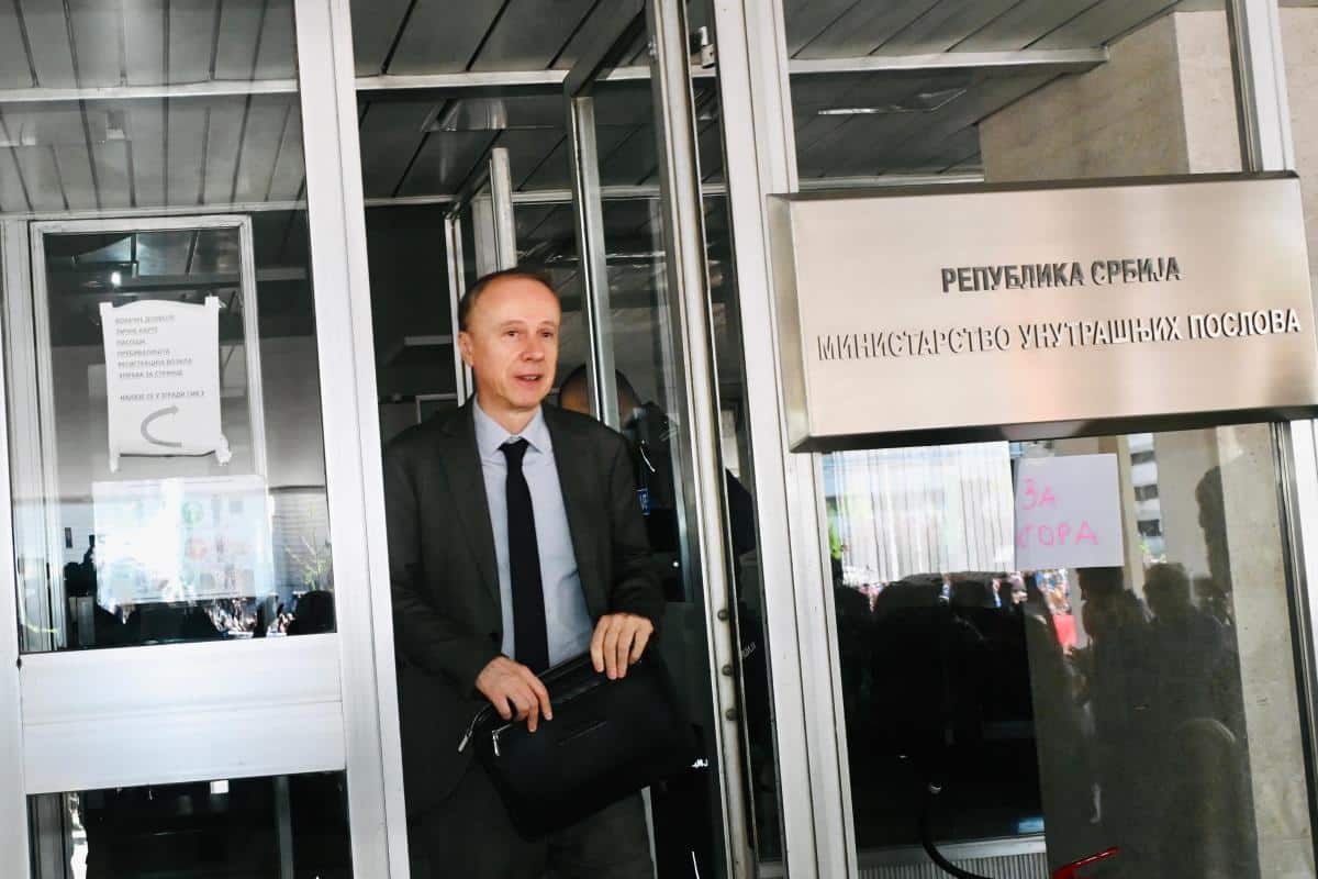 KURIR SAZNAJE! Rektor Đokić krivicu za nezakonite blokade svalio na studente – “ONI SU ZA SVE KRIVI”