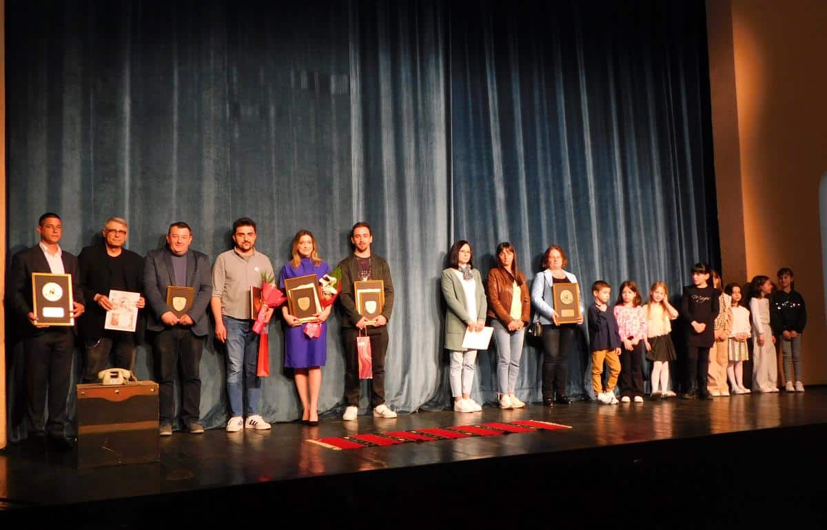 NAGRADA I ZA LOZNIČKU PUBLIKU Završen 18. Festival glumačkih ostvarenja