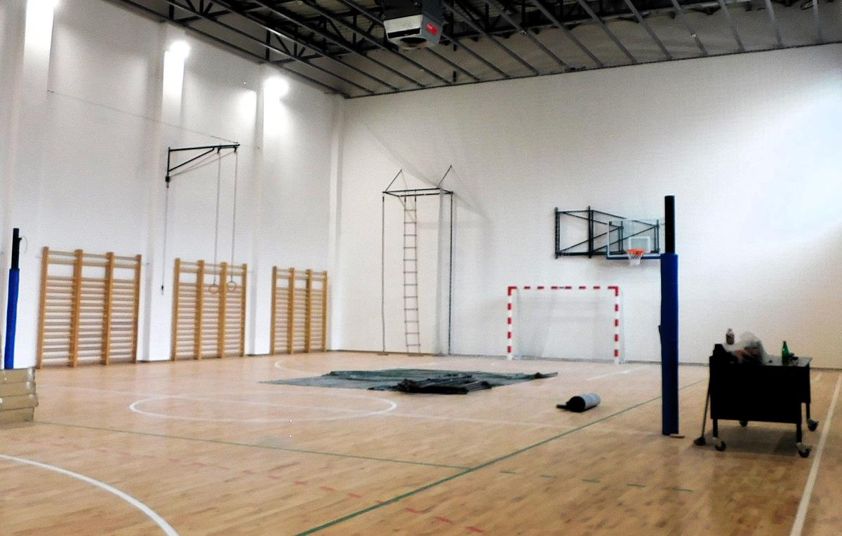 UPOTREBNA DOZVOLA PA NASTAVA Dve školske fiskulturne sale čekaju đake
