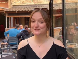 Parižanka iz Sarajeva otkrila kako iznervirati Bosance u 5 koraka: “Devojko, hodaš po tankom ledu”, komentari se ne zaustavljaju (VIDEO)