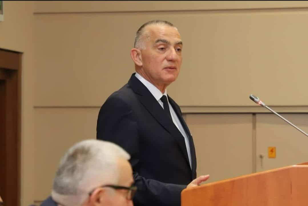 PREDSTOJE IZMENE ZAKONA O MALOLETNIM UČINIOCIMA KRIVIČNIH DELA: Ministar Vujić najavio da će izmenama posebna pažnja biti posvećena deci žrtvama
