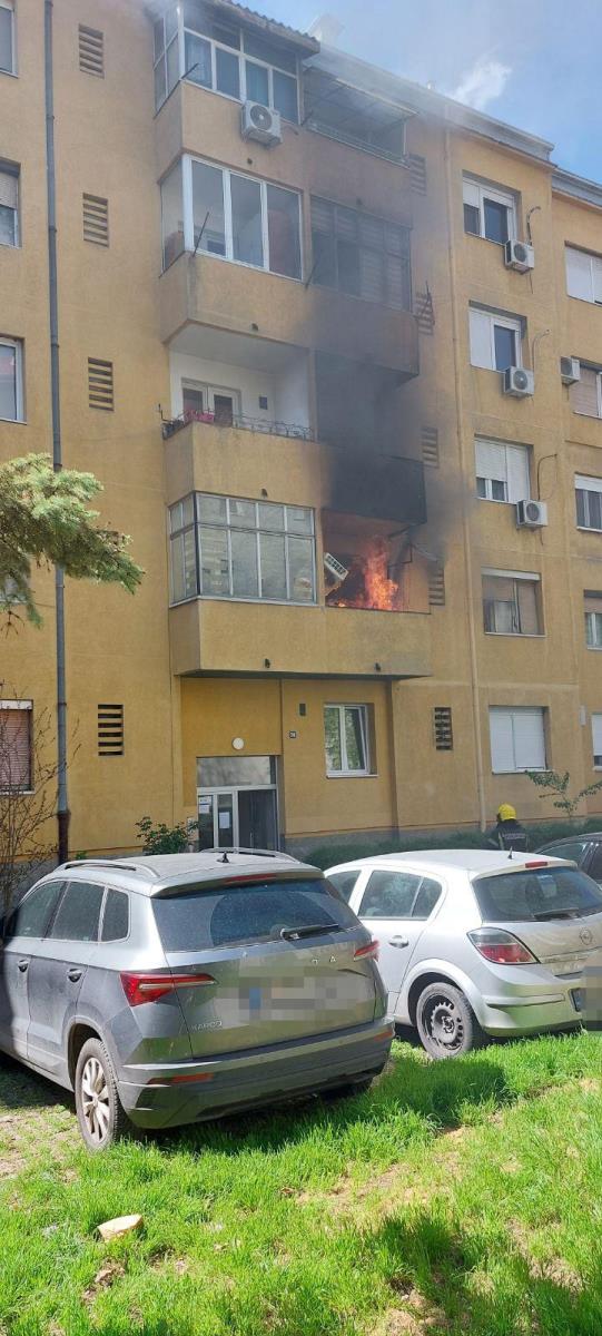 (VIDEO) OSTAO SAMO GAREŽ I UNIŠTENI NAMEŠTAJ! Pogledajte kako izgleda kuća nakon stravičnog požara na u Tošinom bunaru: Komšije otkrile potresne detalje!