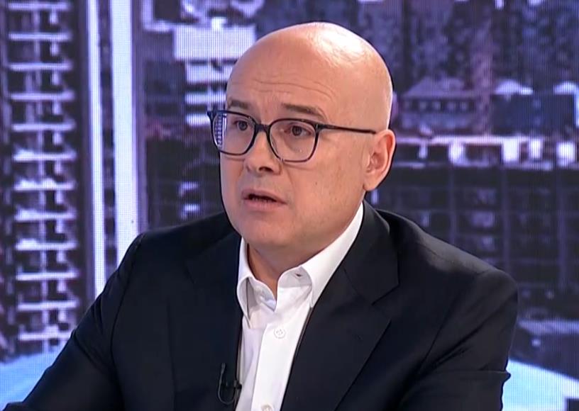 “JEDAN OD NAJVEĆIH STRUČNJAKA I VELIKI PATRIOTA” Vučević čestitao Macutu: Očekujem da će uz sebe okupiti najbolji tim za Srbiju
