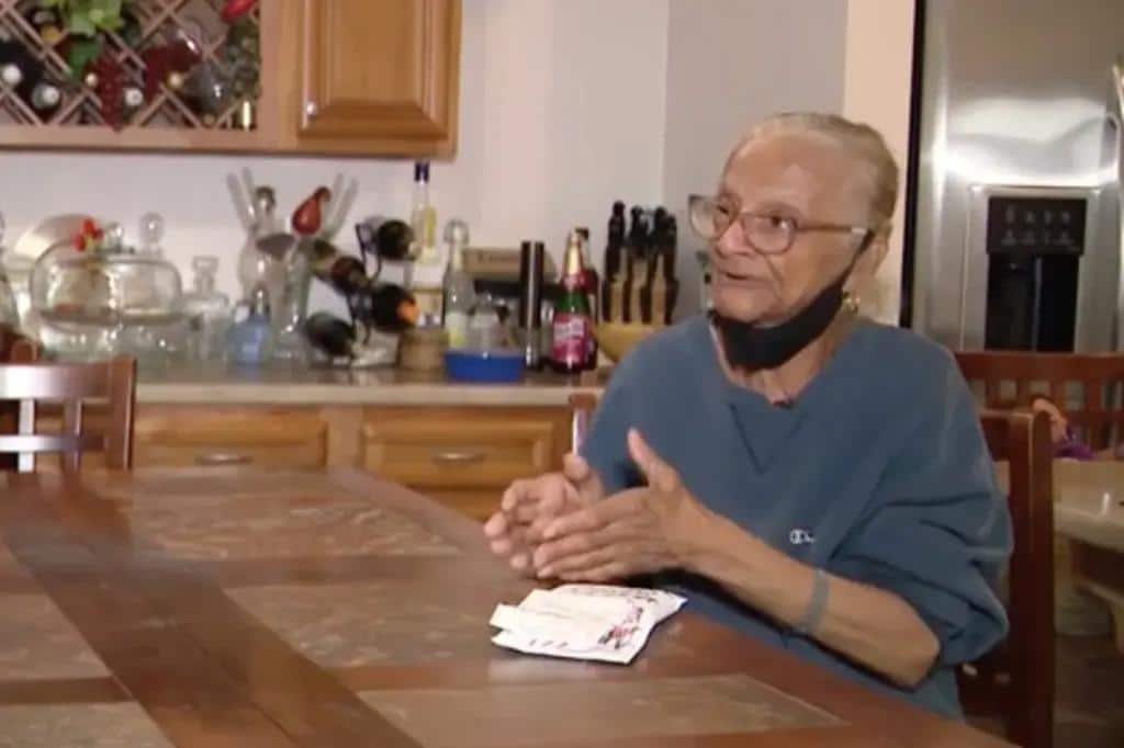 Baka (76) izgubila dobitni listić od 2.5 miliona: “Preostaje mi samo da glasno plačem”, nema šta nije uradila u nadi da će ga pronaći (VIDEO)