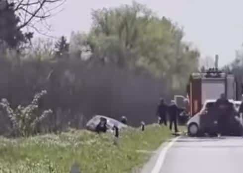 OVO JE UZROK SAOBRAĆAJKE SA TROJE MRTVIH! ŽENI POZLILO ZA VOLANOM: Očevici opisali horor nesreću kod Bečeja, isplivali detalji! DEČAKU SE BORE ZA ŽIVOT