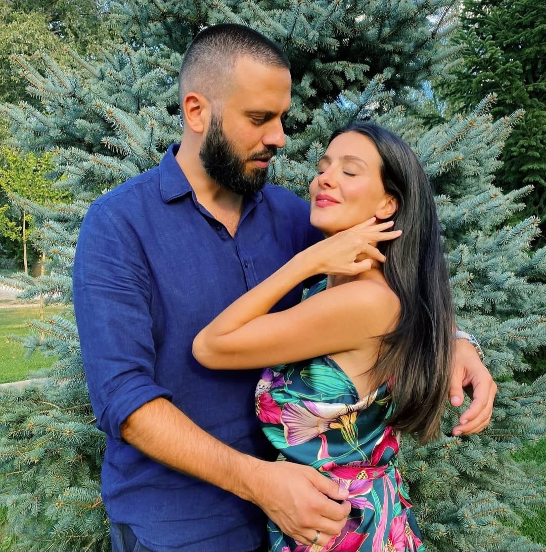 “NISAM PRESTALA DA VOLIM SAMO JE NEŠTO U MENI UTIHNULO” Snaja Marinka Rokvića objavom otkrila svoja osećanja: Teški su nam meseci