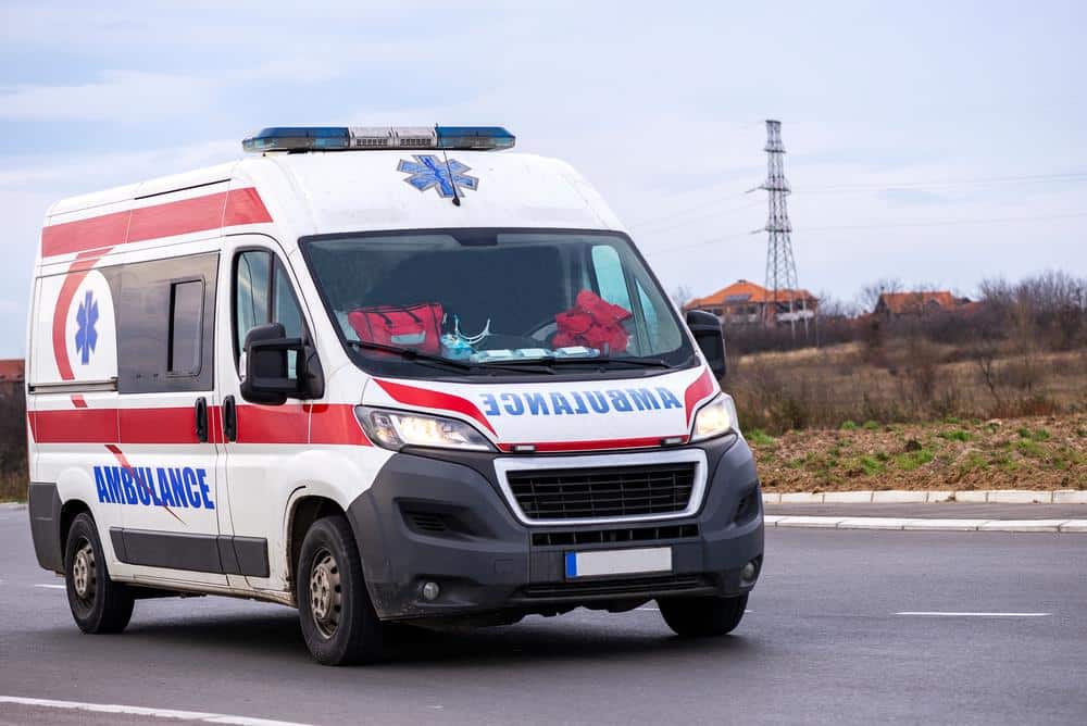 Lekari se bore za život učenika iz Bogatića! Najnoviji detalji stravične nesreće u Mačvanskoj srednjoj školi u kojoj je dečak pao sa drugog sprata na beton