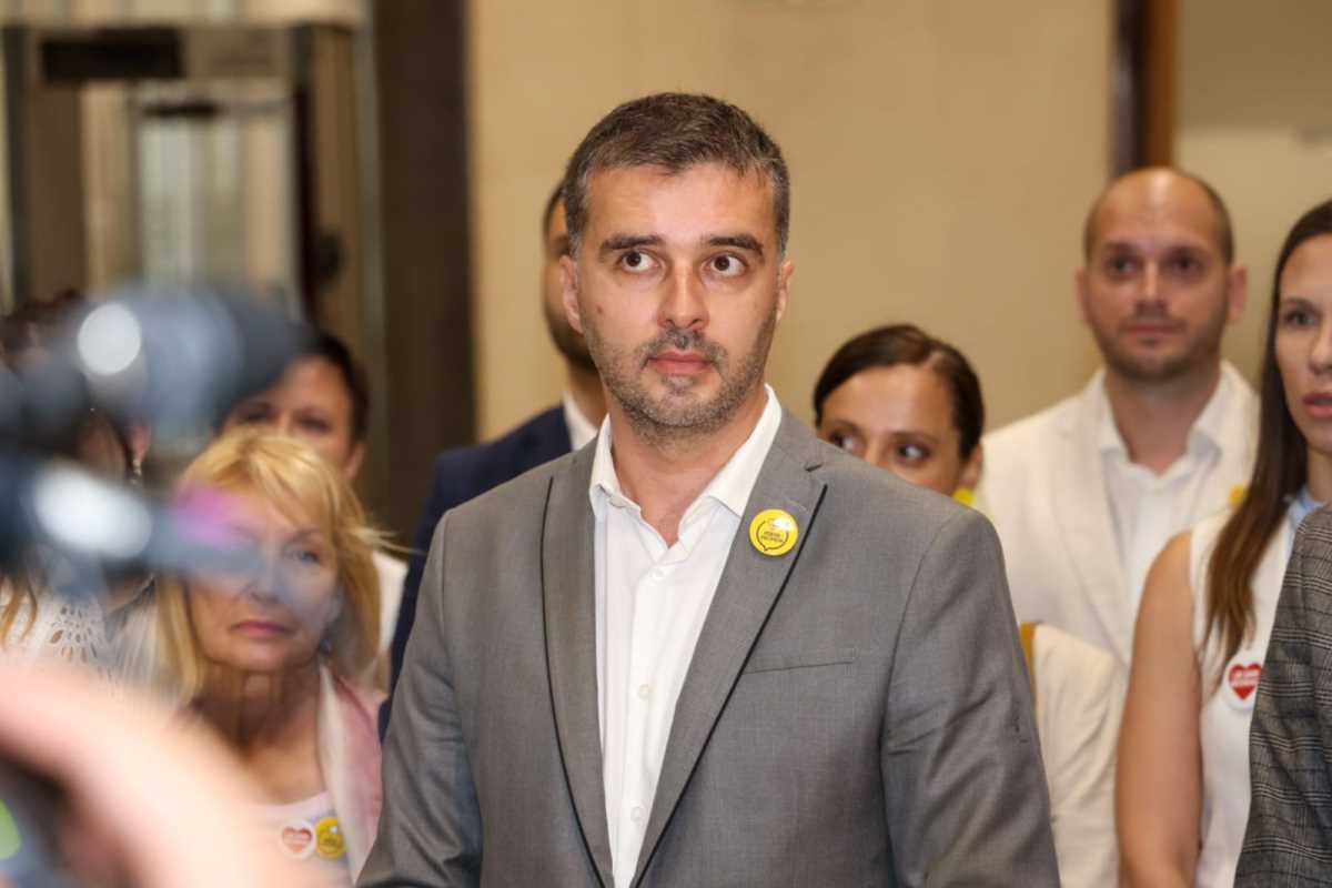 OGLASIO SE MUP O SAVU MANOJLOVIĆU “Izjave učesnika incidenta kontradiktorne, policija će pregledati snimke nadzornih kamera”