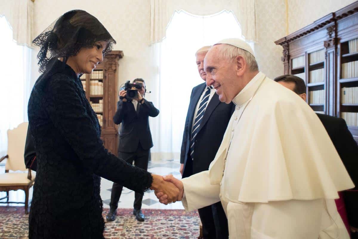 Papa je 2017. godine imao suset sa Melanijom Tramp: Od njega je tražila samo jedno, a usledili su brojni optužujući komentari