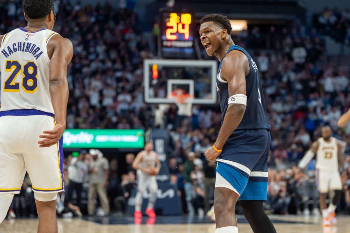 LUKA DONČIĆ I LEBRON DŽEJMS PRED ELIMINACIJOM: Lejkersi na neverovatan način poraženi u Minesoti