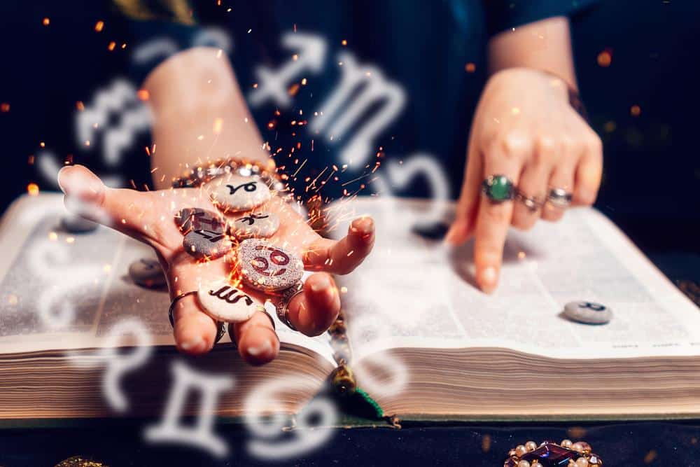 Vikend horoskop od 11. do 13. aprila: Bikovi uživaju u ljubavi, Device otvaraju novo poslovno poglavlje, a Lavovi..