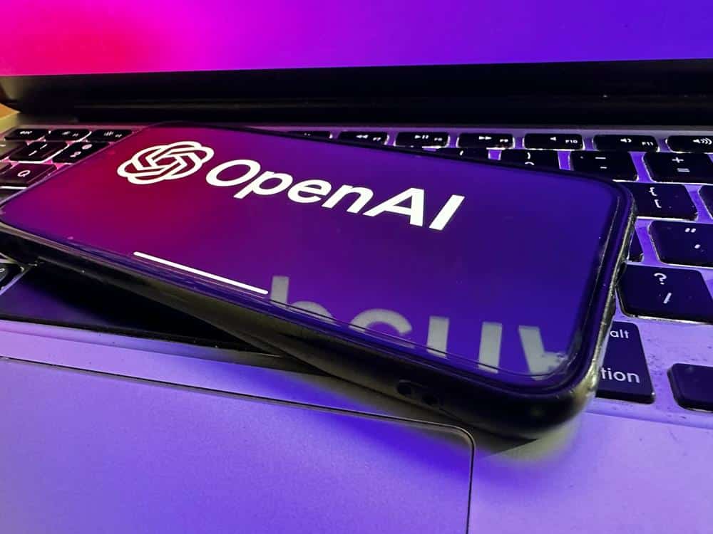 ChatGPT bez ekrana: OpenAI preuzima startup koji razvija novu AI tehnologiju