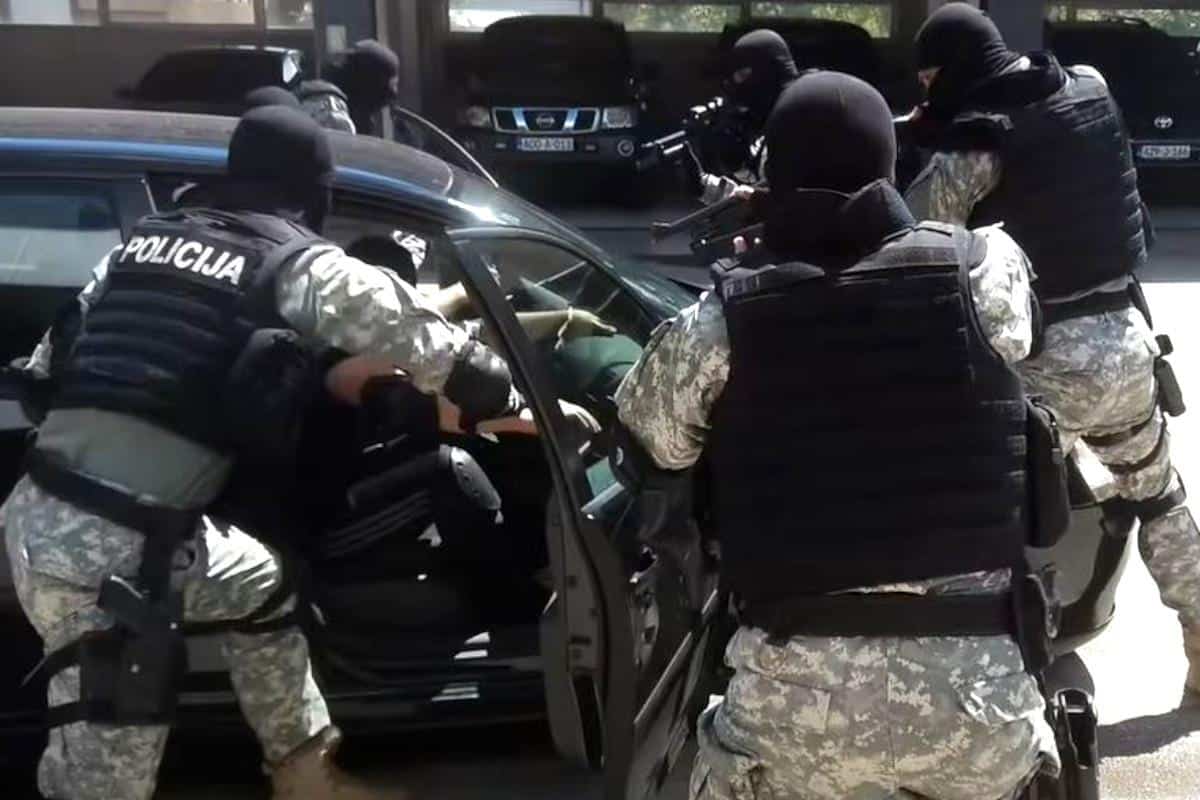 U TOKU HAPŠENJA PRIPADNIKA ZEMUNSKOG KLANA: Velika akcija SIPA u Srpskoj, pretresi na više lokacija u Bijeljini i Brčkom, evo ko je glavna meta