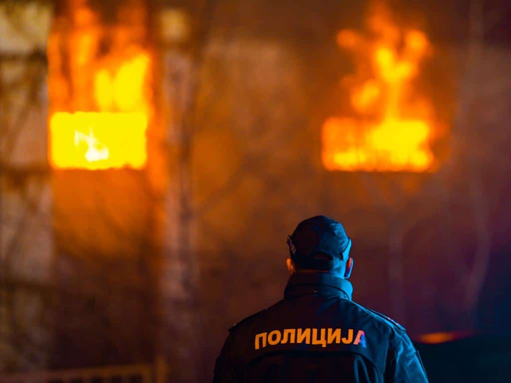 “VI STE KRIVI ZA SMRT” Na zgarištu kuće kod Bačkog Petrovca nađena tela bračnog para, a na zidu jeziva poruka! Godinu dana prošlo od strašnog zločina