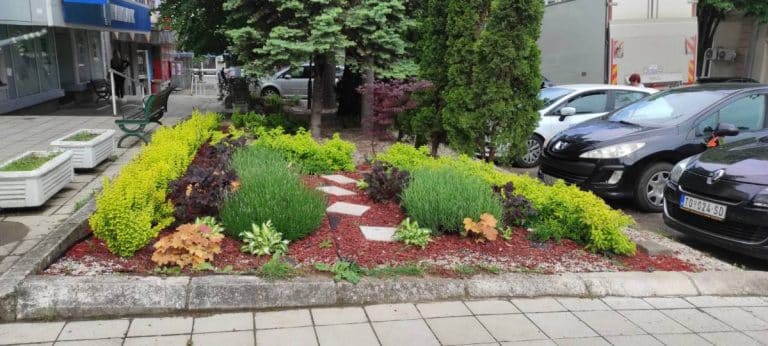 OVO MESTO LEPOTE ZVAĆE SE PO VLADI? Kolege tragično nastradalog u septičkoj jami pokrenule inicijativu – da se parkić na kom je radio dobije ime po njemu (FOTO)