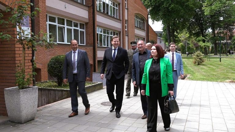UTVRĐENI PLANOVI SARADNJE ZA NAREDNI PERIOD: Ambasador Republike Slovačke posetio Aleksandrovac (FOTO)